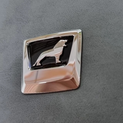 Logotipo personalizado Logotipo de carro de metal aceito A adição perfeita à sua estratégia de marca