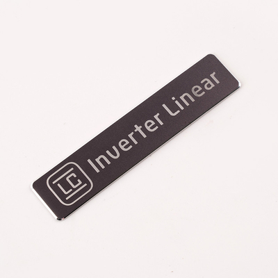 Logotipo de metal personalizado Fabricação de sinais de metal ecológicos com instalação OEM