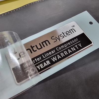 Personalização profissional de logotipos de alumínio de metal ecológico e atraente