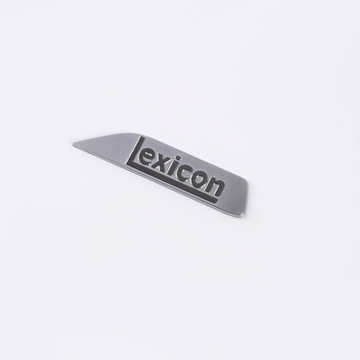 Logotipo de metal de prata e níquel personalizado pela QC-Garantized Electroforming