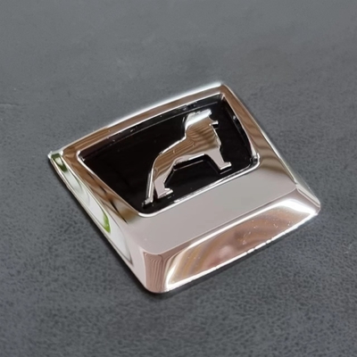 Logotipo personalizado Logotipo de carro de metal aceito A adição perfeita à sua estratégia de marca