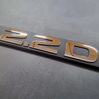 Logotipo personalizado Logotipo de carro de metal aceito A adição perfeita à sua estratégia de marca