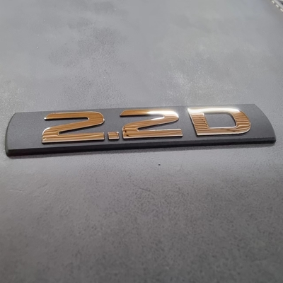 Logotipo personalizado Logotipo de carro de metal aceito A adição perfeita à sua estratégia de marca