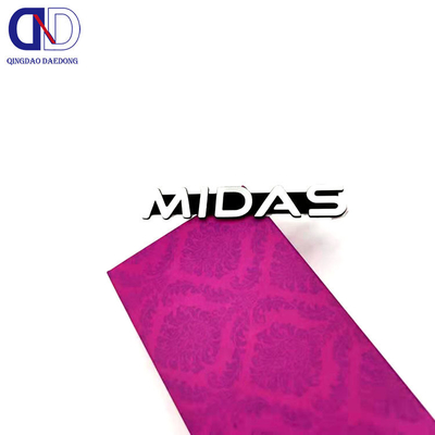 Produção personalizada de logotipo de metal de alumínio para necessidades de instalação OEM