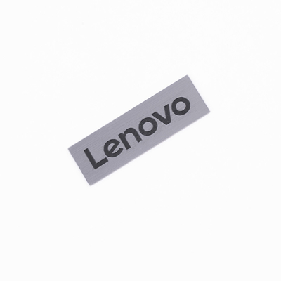 Logotipo de aço inoxidável de produção personalizada Logotipo de metal em relevo com instalação OEM
