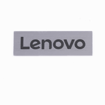 Logotipo de aço inoxidável de produção personalizada Logotipo de metal em relevo com instalação OEM